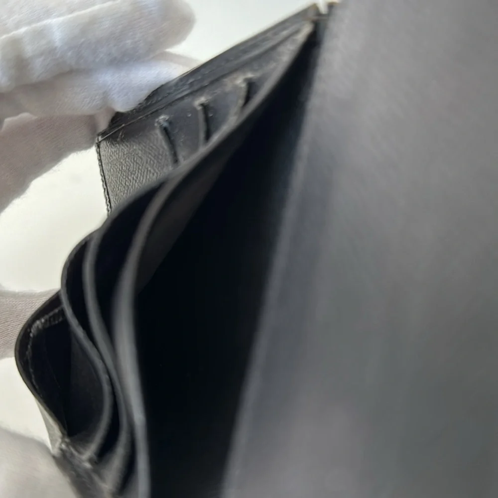 Authentic LOUIS VUITTON Mens Epi Bifold Wallet- Black